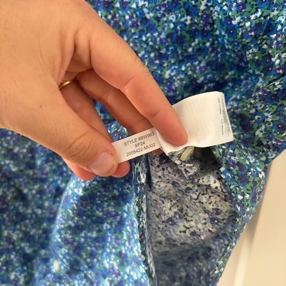 J. Crew Button Down Poplin S/S Shirt Men's Medium Blue Floral Secret Wash Summer - Picture 6 of 11